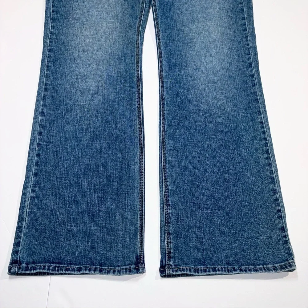 Levi's 525 Perfect Waist Boot Cut Women's Jeans Size 16  Medium wash